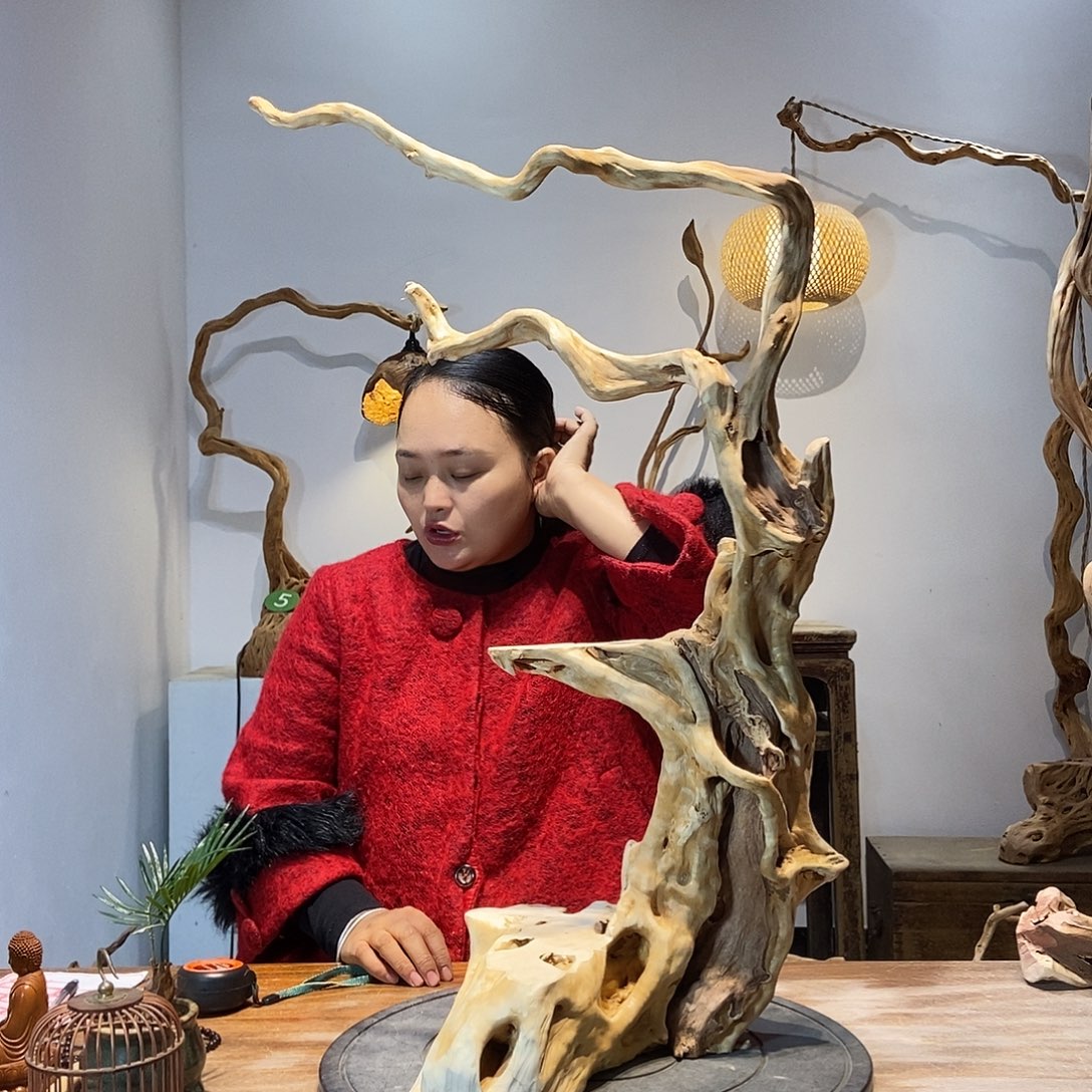 旺****天然根雕陶制艺术品