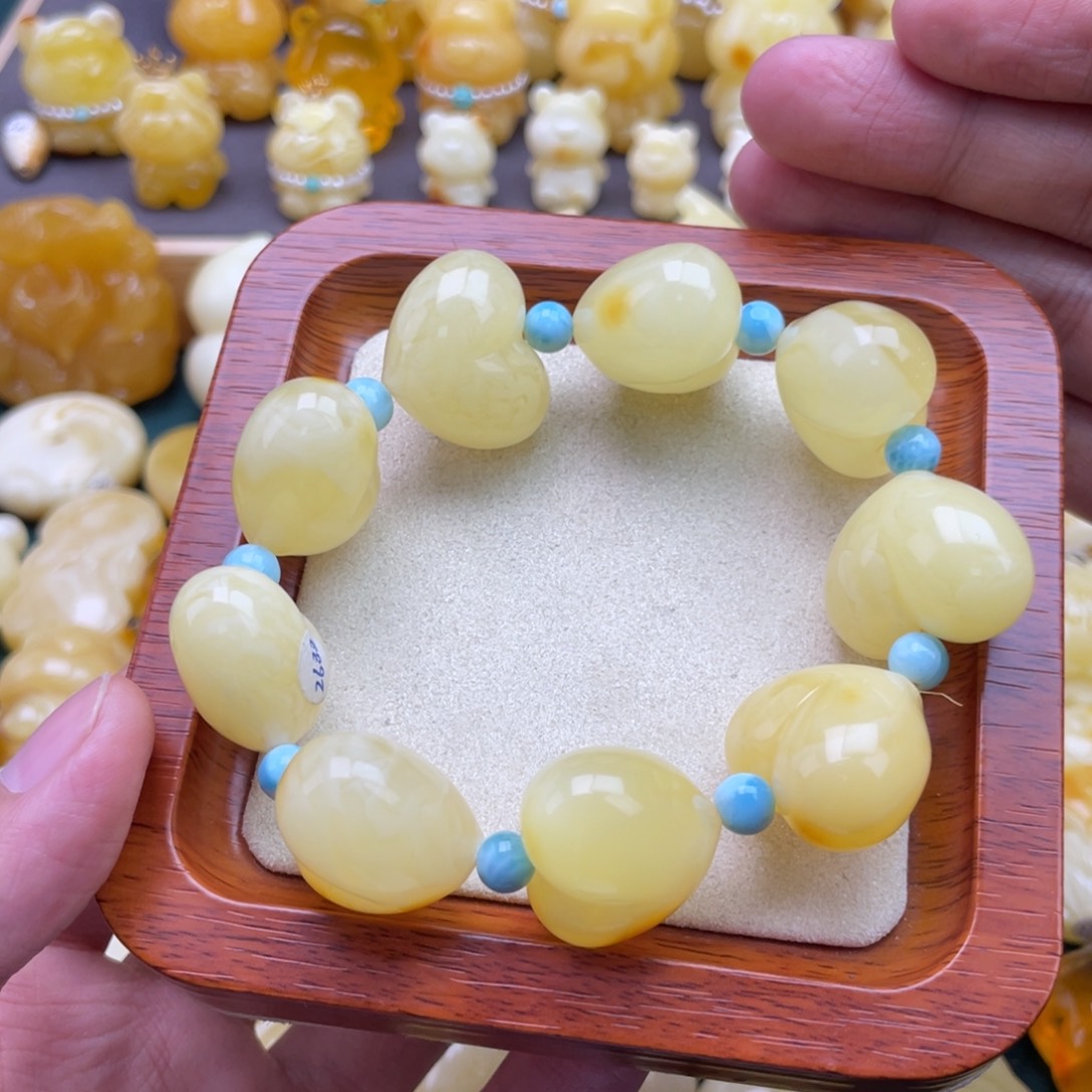 琥珀未镶嵌裸石蜜蜡