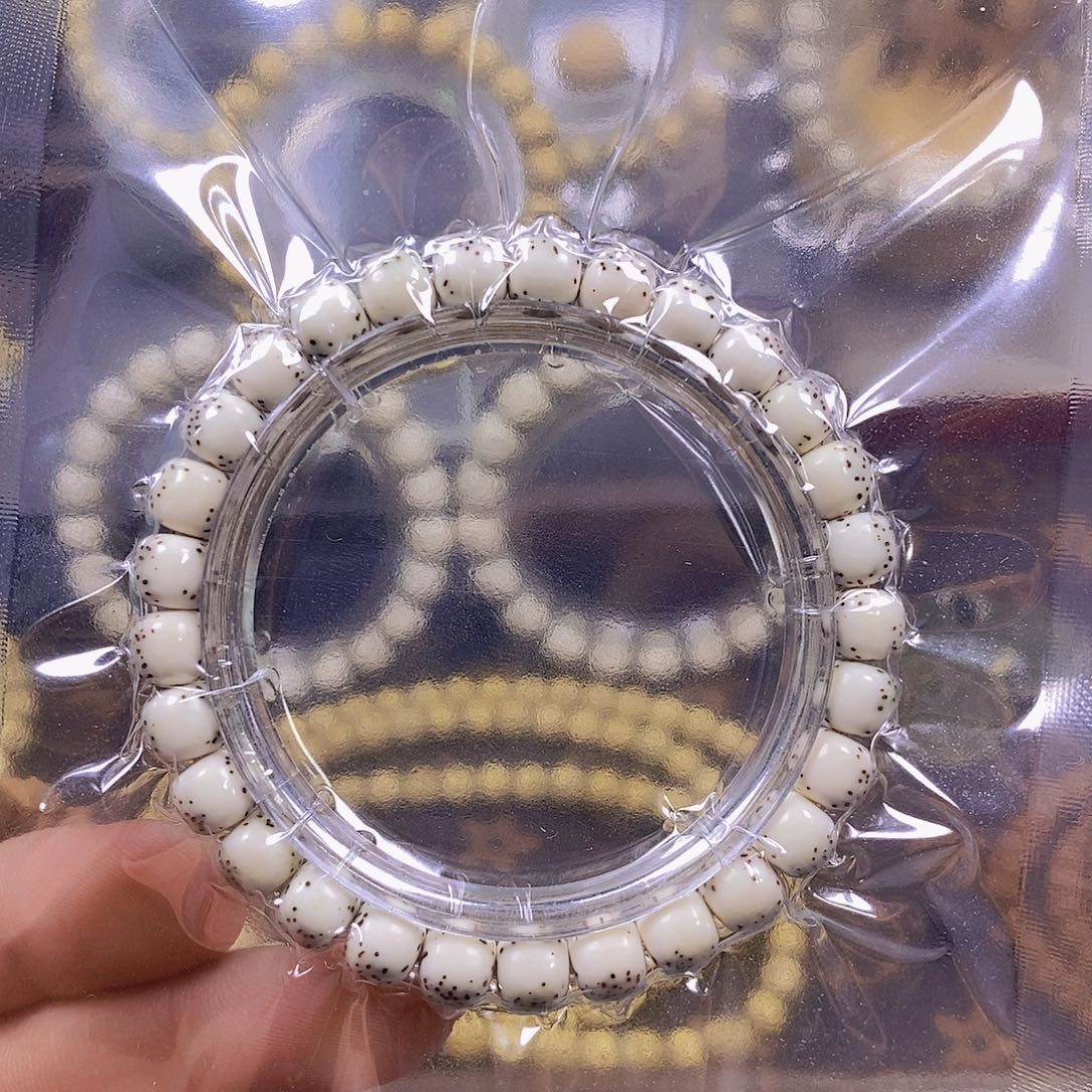 星月菩提手串石玉料河豚8×7