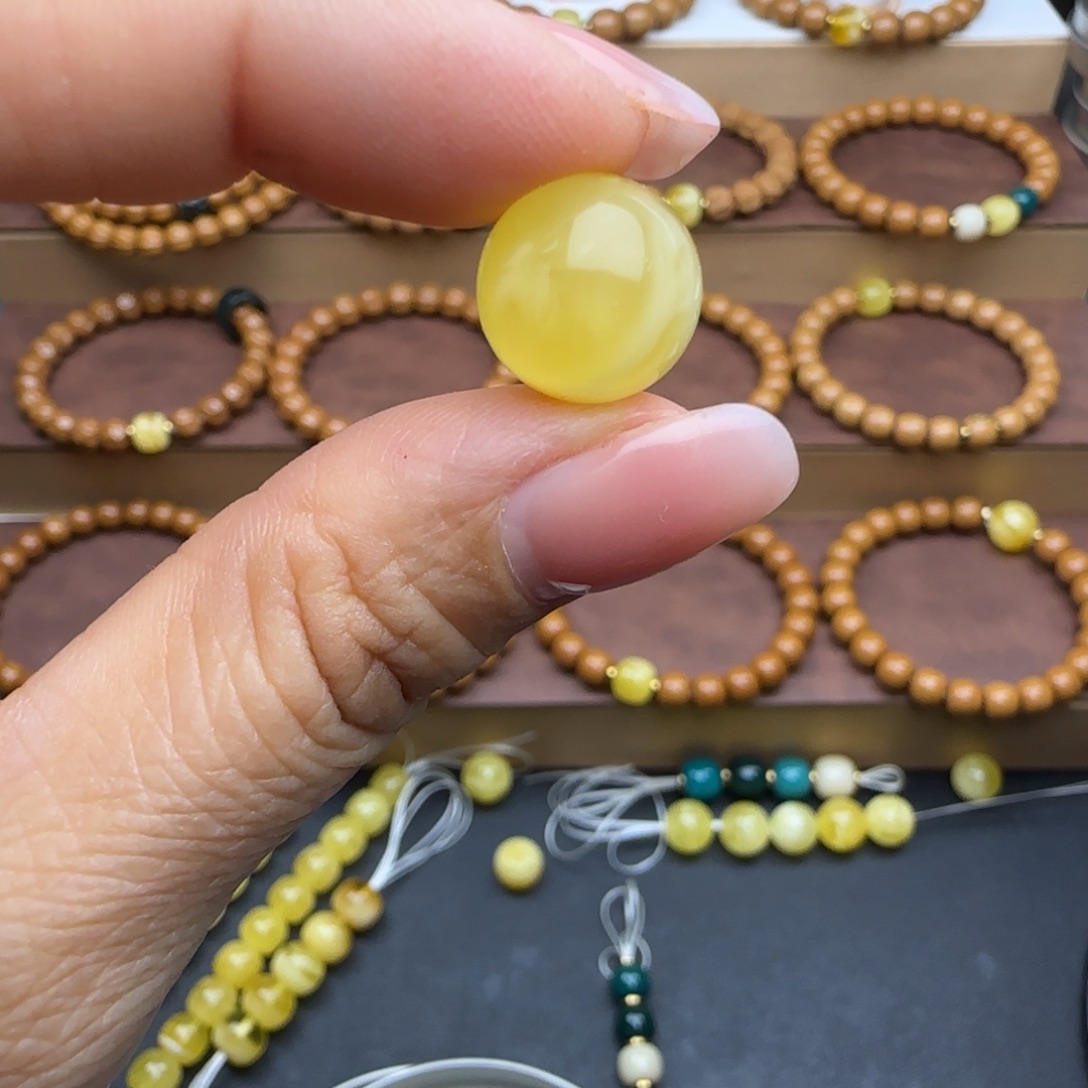 吊坠猴头核桃配饰圆蜡13