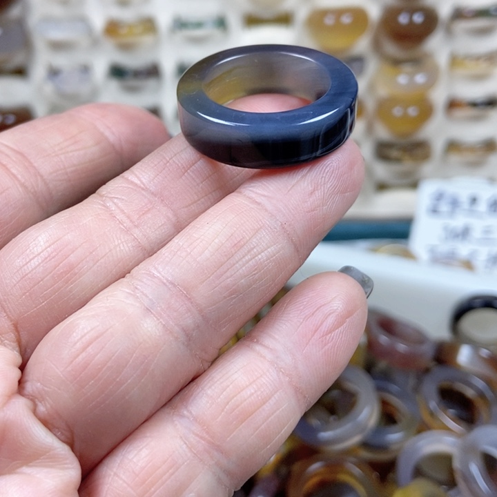 未镶嵌戒指玛瑙/玉髓零****成不退不换