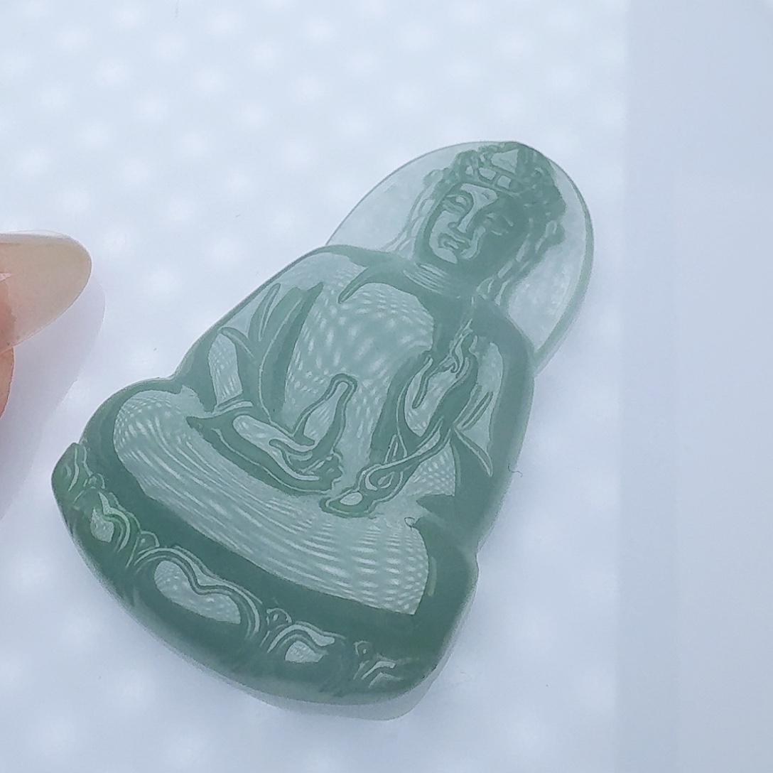 翡翠未镶嵌颈饰天然的A货翡翠多样性发其一 