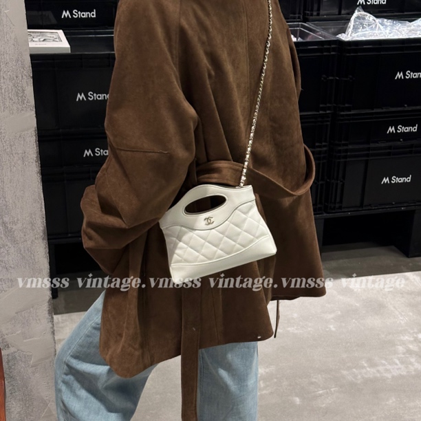 95新 Chanel/香奈儿 31bag nano白色羊皮单肩 芯片款淡金扣/24419