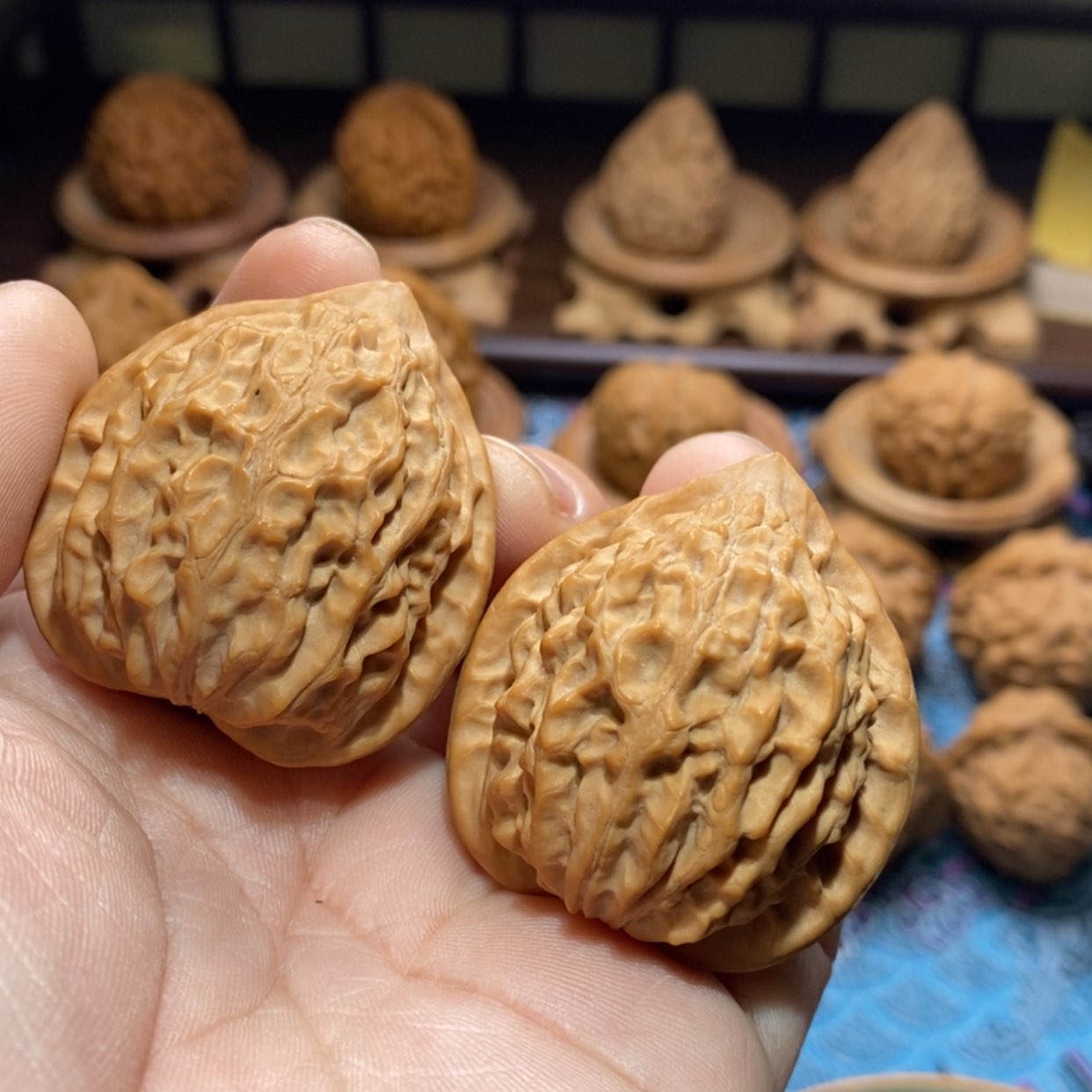 【闪购商品】文玩核桃吊坠金牛