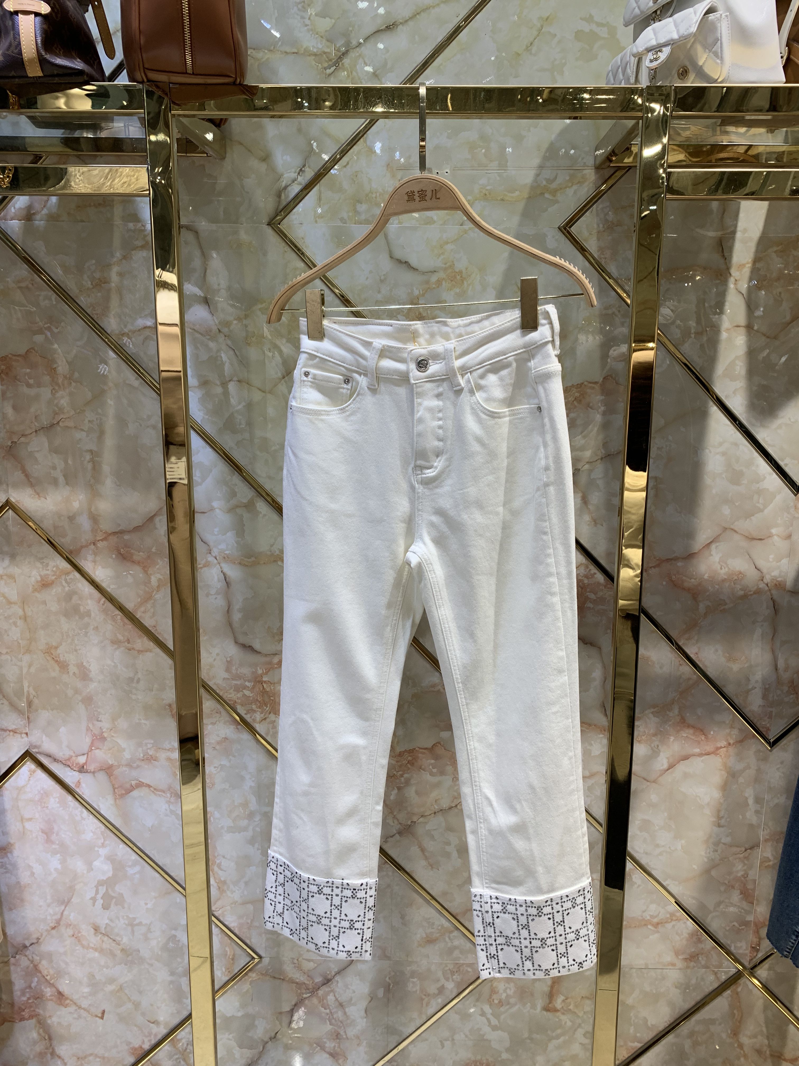 黛蜜儿2025新款磨毛裤脚烫钻九分裤牛仔裤