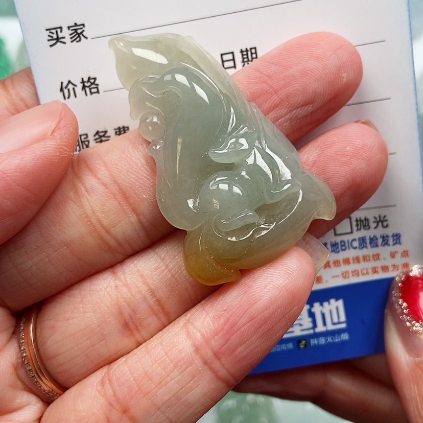 【闪购商品】翡翠颈饰未镶嵌九尾狐