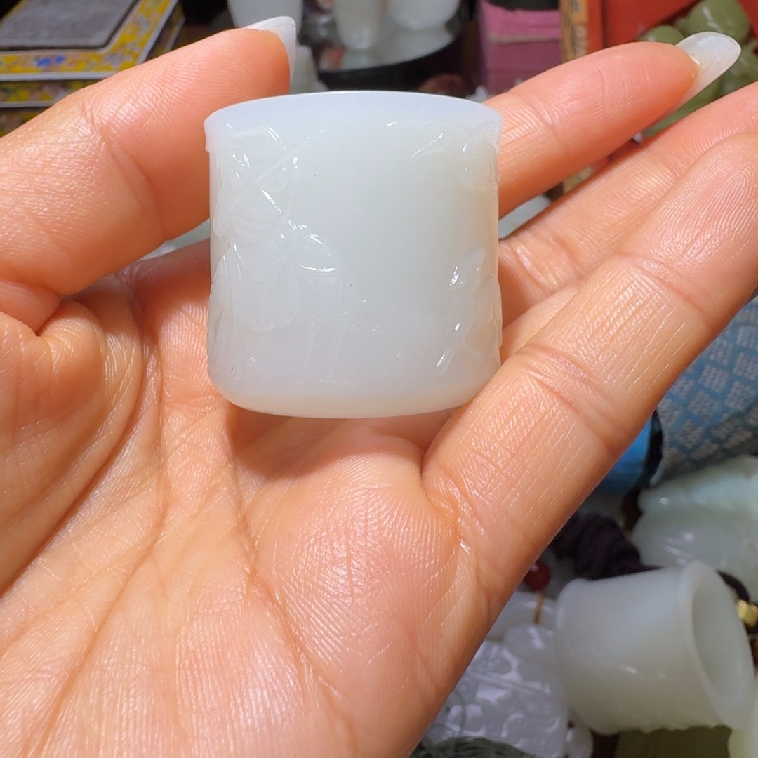 十***諳和田玉未镶嵌把件