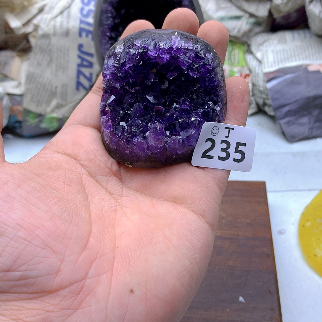 紫晶大型摆件（非配饰）未镶嵌
