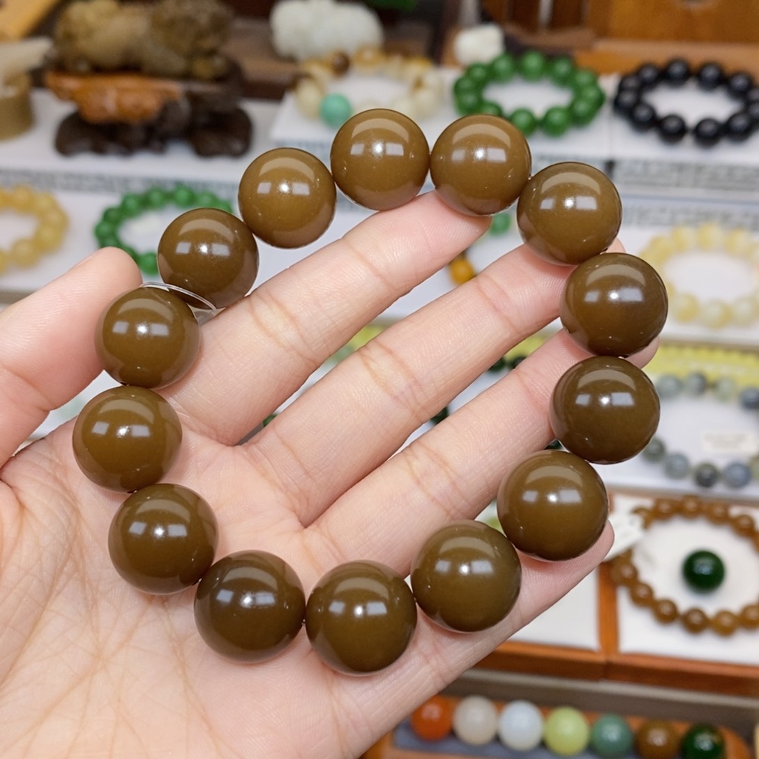 未镶嵌和田玉手串一**气