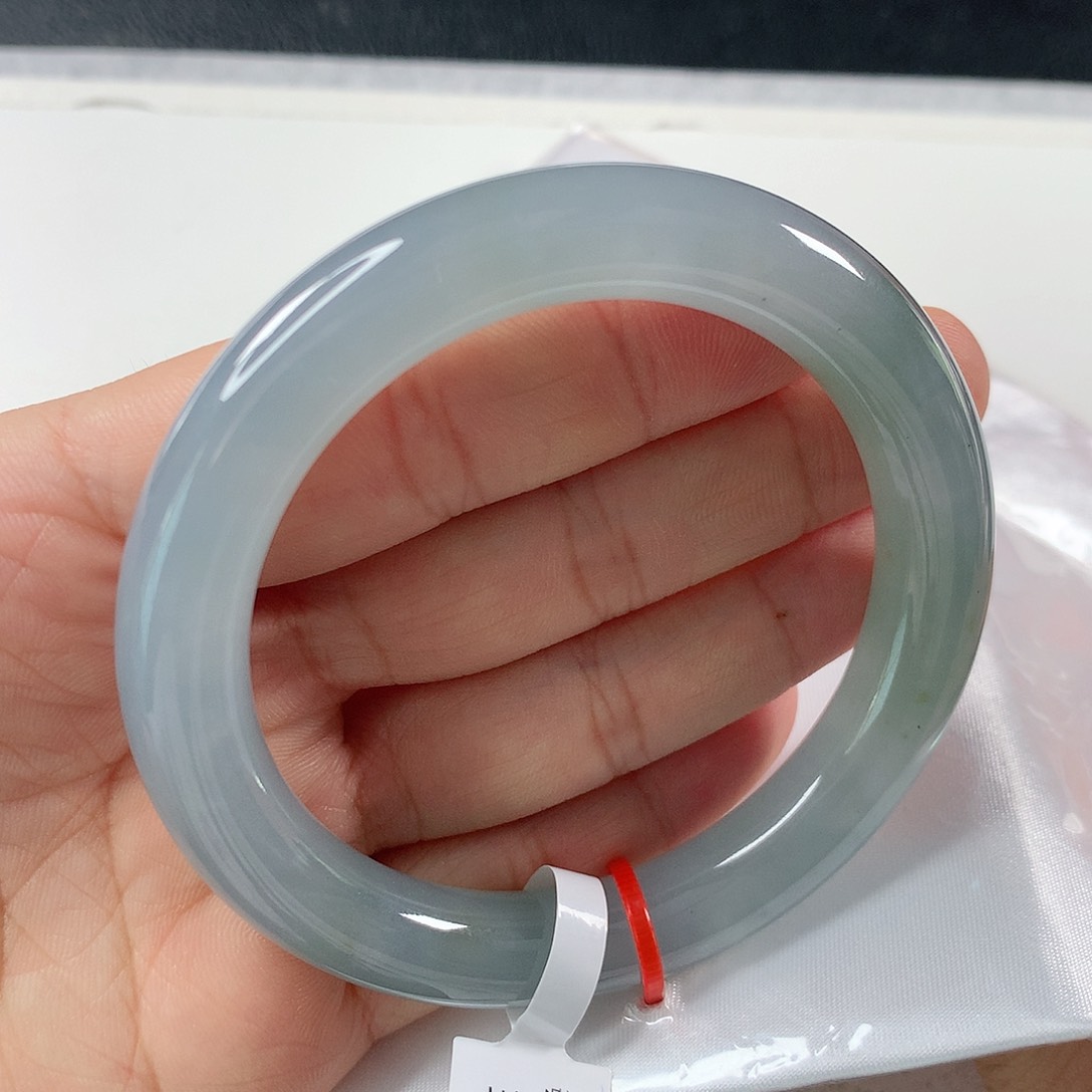 翡翠未镶嵌手镯⑨②