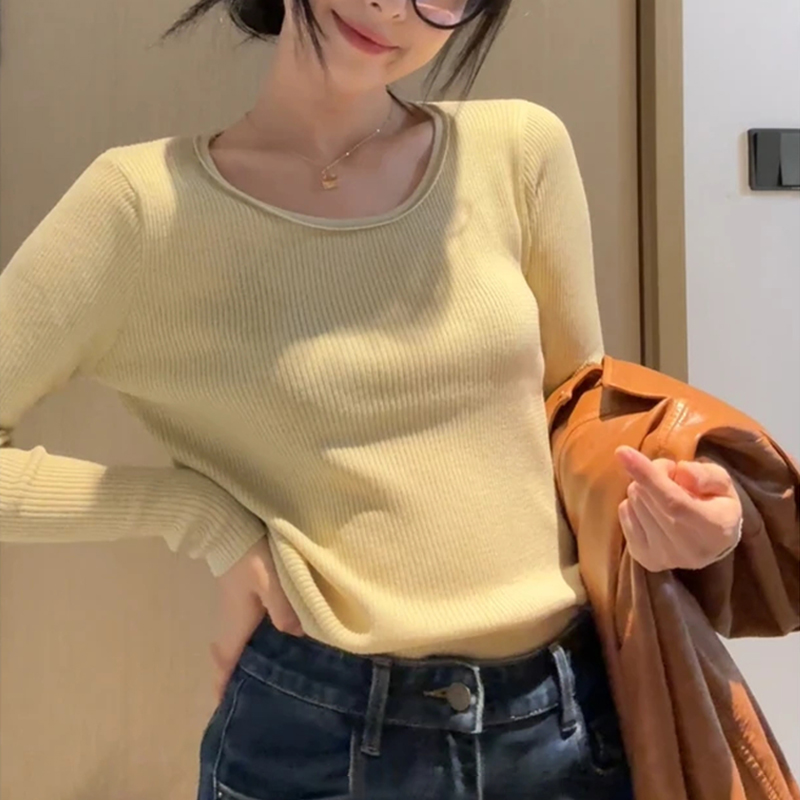 纯色圆领百搭针织打底衫软糯舒适休闲上衣