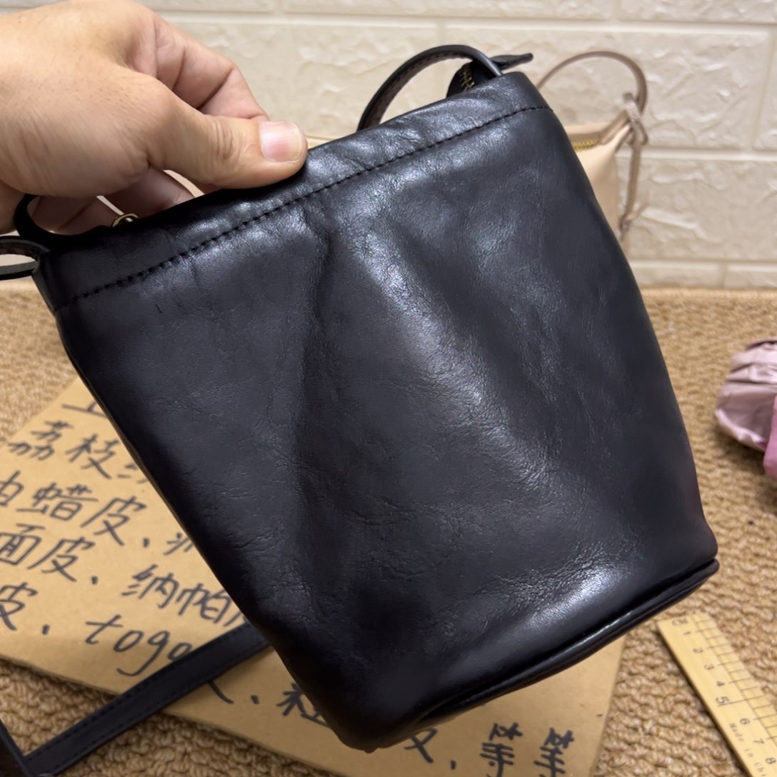 【闪购商品】头层牛皮黑色