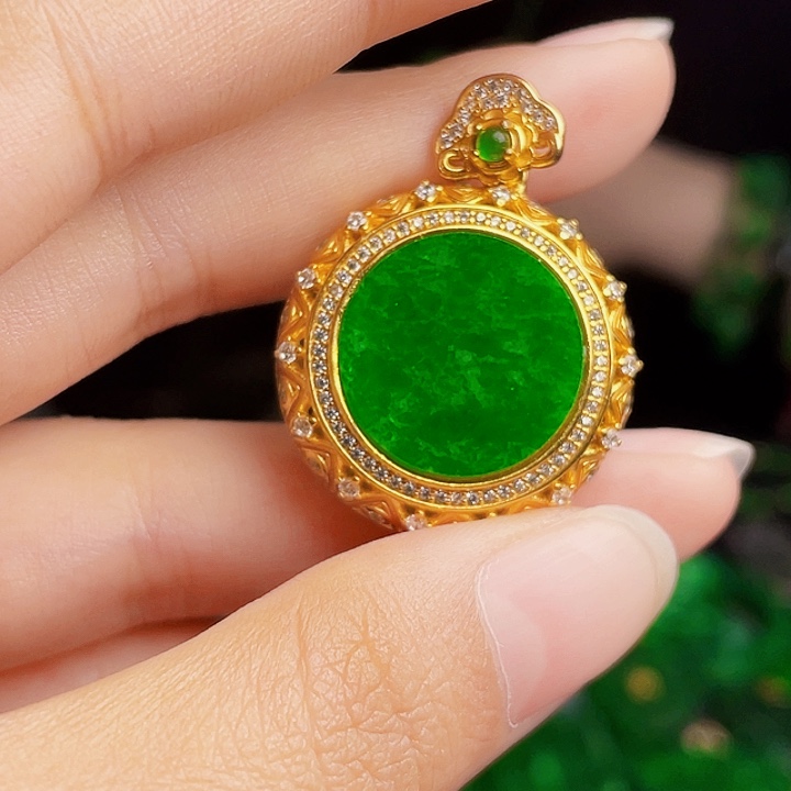 翡翠银S925镶嵌颈饰多样性