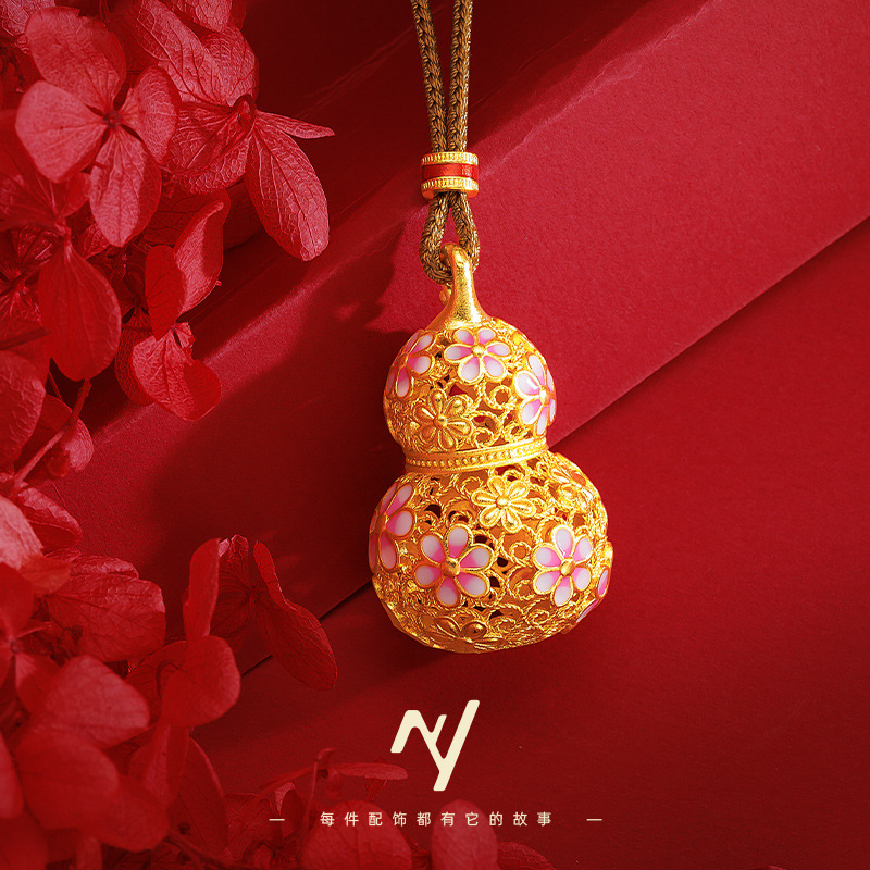 黄铜珐琅吊坠 2025夏季热卖复古风新中式电镀黄铜古法金珐琅彩花