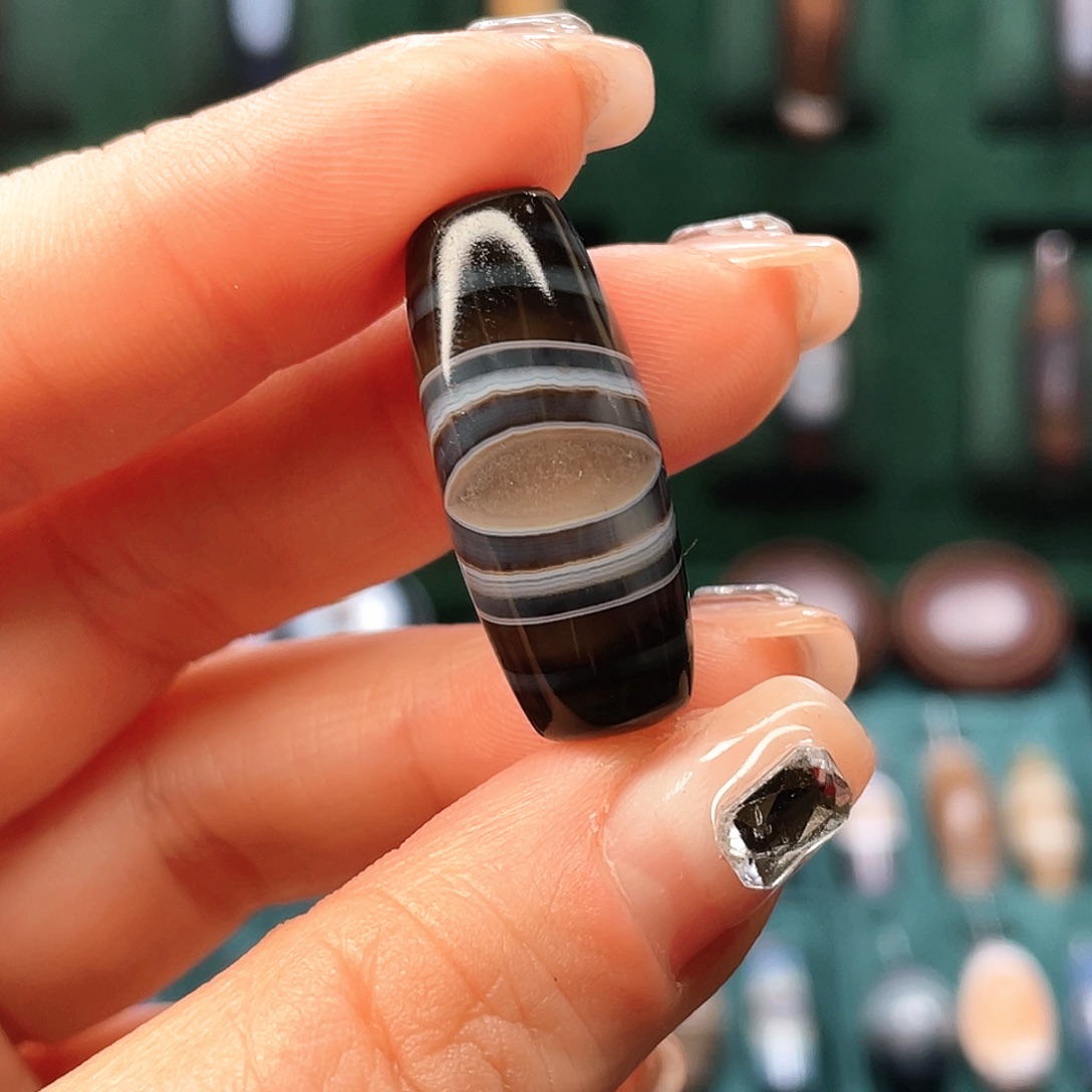 玛瑙/玉髓未镶嵌珠宝半成品