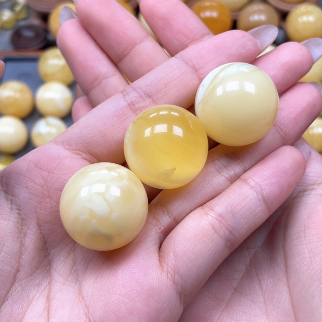 未镶嵌琥珀珠宝奇石诺**苏