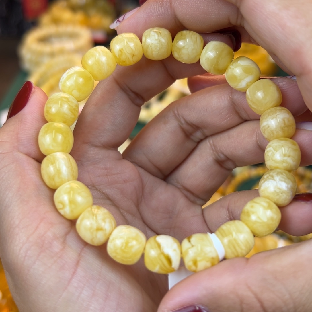 琥珀裸石未镶嵌hhhhhhhhhj