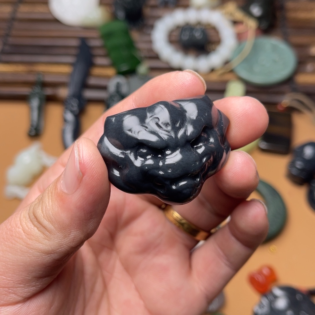 和田玉挂件未镶嵌