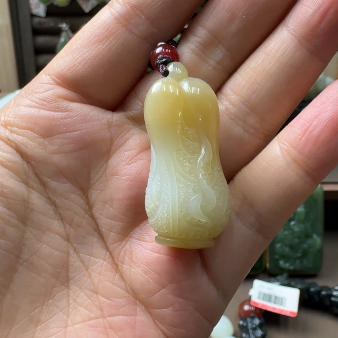 和田玉未镶嵌吊坠(不含链)