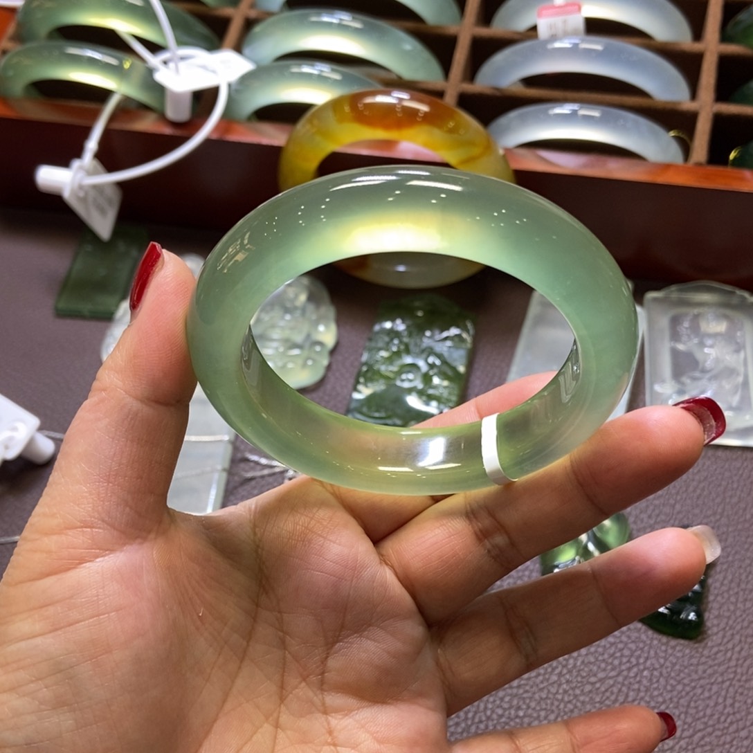 蛇纹石玉手镯57未镶嵌