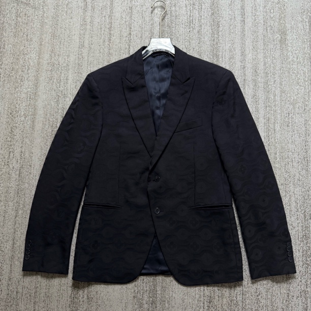 99新 LouisVuitton/路易威登 三花暗纹满印西装外套/52码/4867