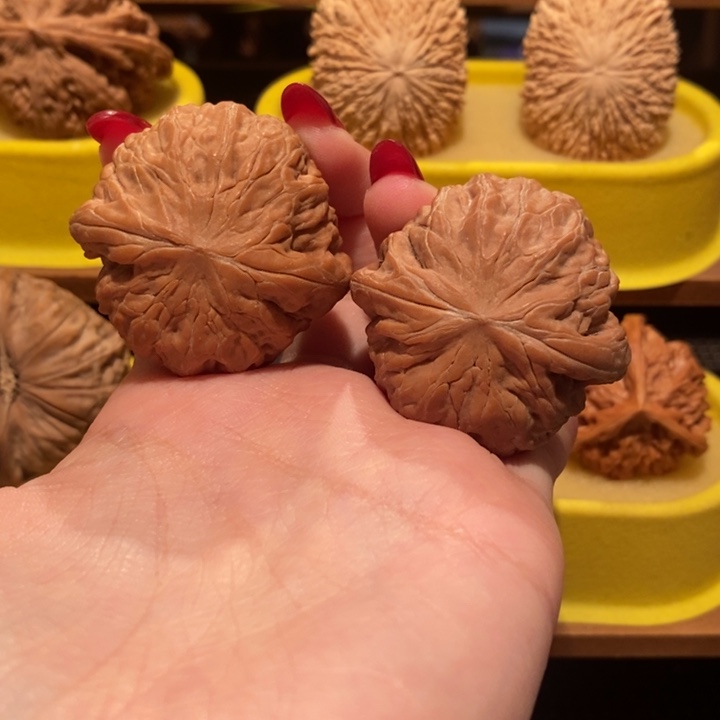 文玩核桃吊坠铁锤