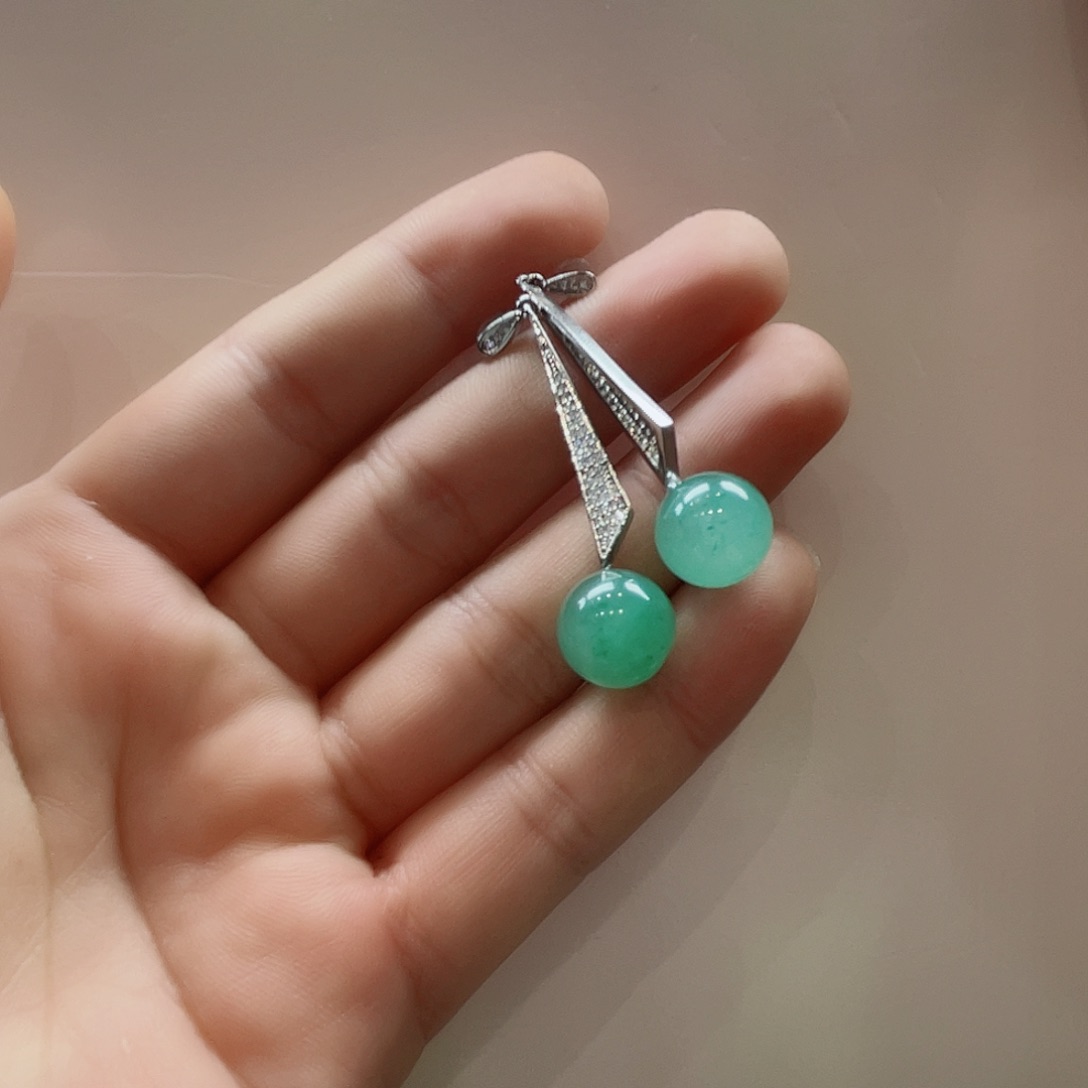 石英质玉耳钉合金장**.