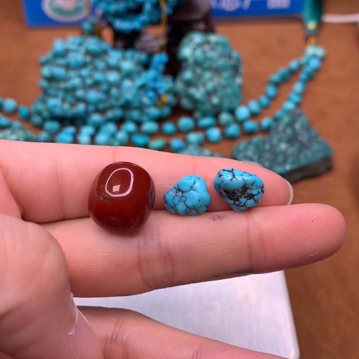 玛瑙/玉髓原矿未镶嵌兜***儿