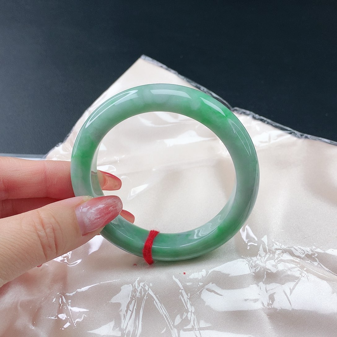 翡翠手镯未镶嵌翡翠268