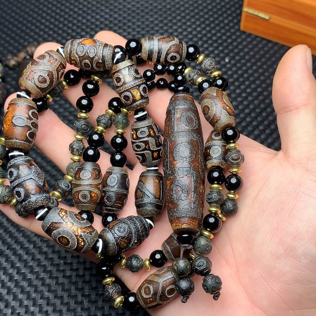 过***式玛瑙/玉髓未镶嵌手链