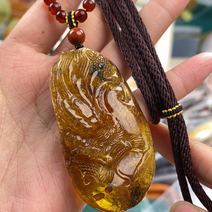 琥珀珠宝奇石未镶嵌