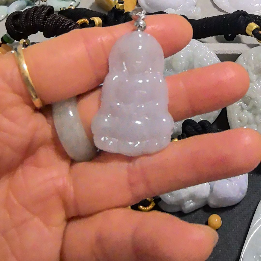 翡翠颈饰未镶嵌吊坠