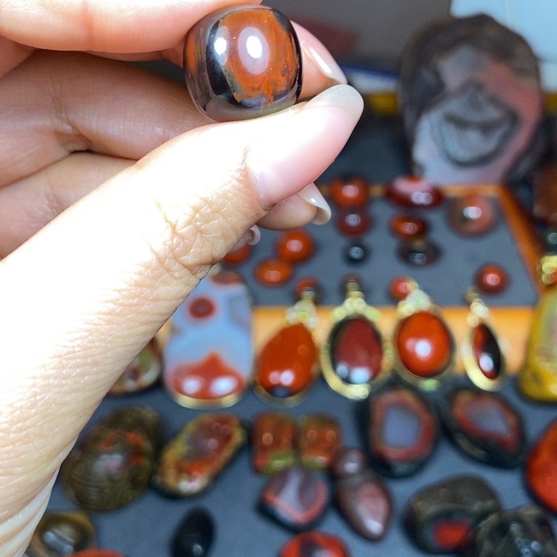 南红玛瑙珠子未镶嵌