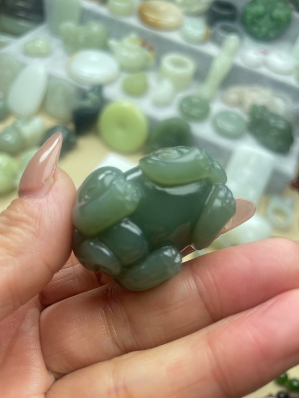 和田玉且末蓝貔貅挂件