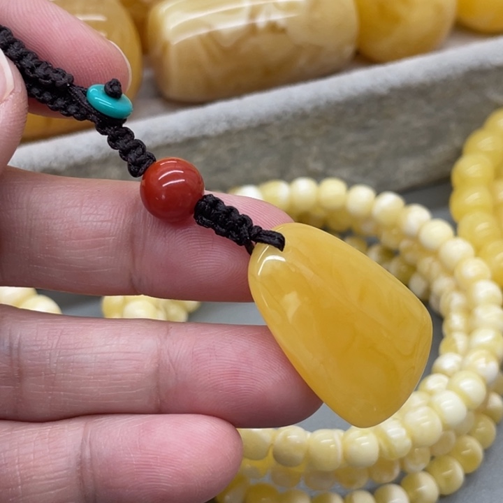 琥珀未镶嵌裸石蜜蜡