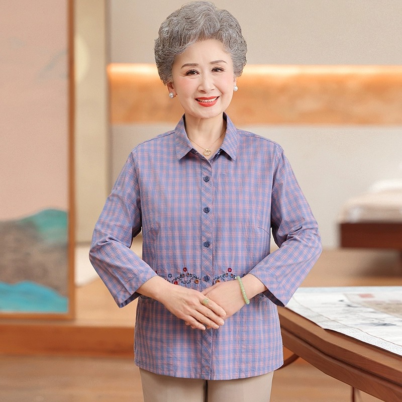 中年妈妈春夏中袖纯棉格子衬衫老年人女夏季洋气上衣奶奶气质衬衣