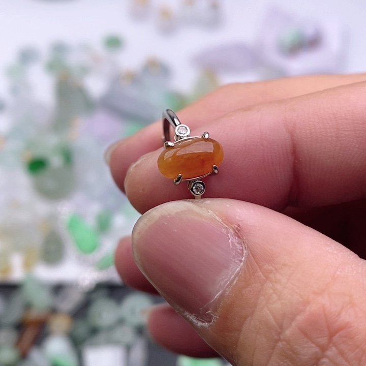翡翠吊坠(不含链)未镶嵌