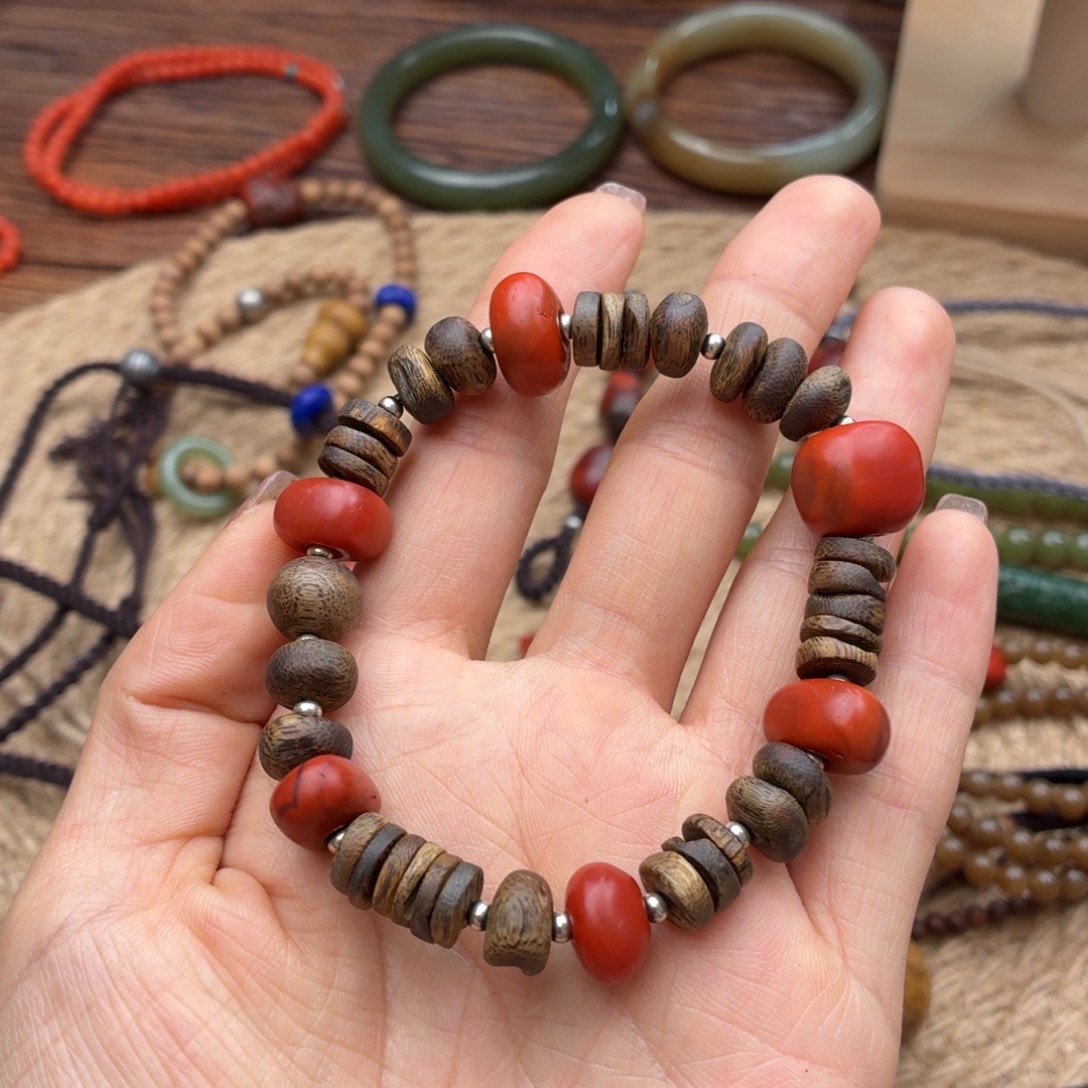 ****棠南红玛瑙未镶嵌手链