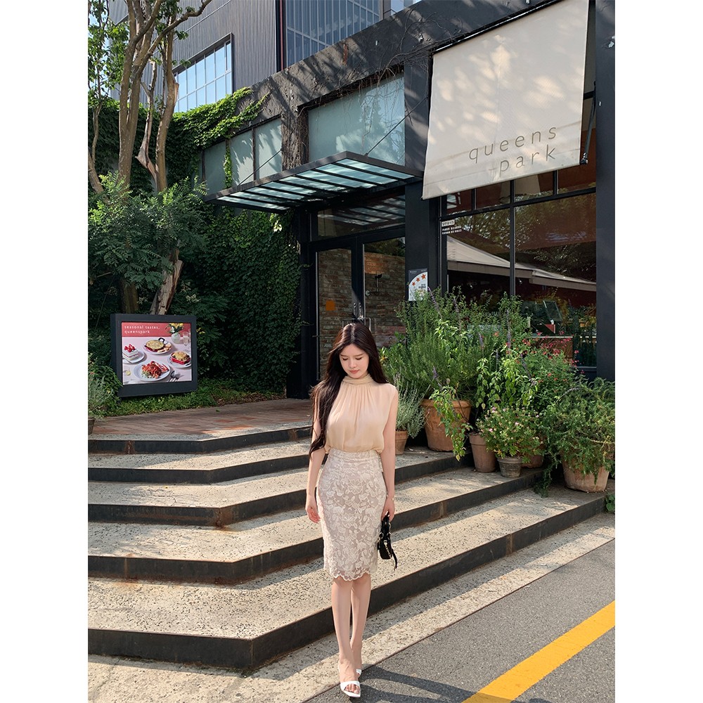 THE SWAN司凰轻奢 优雅的日常 轻盈柔软飘带雪纺上衣/法蕾丝半裙