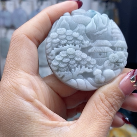 翡翠颈饰未镶嵌翡翠