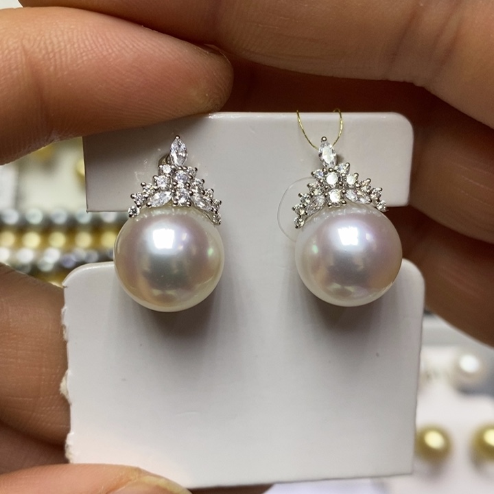 海水珍珠澳白珍珠耳环18K金镶嵌