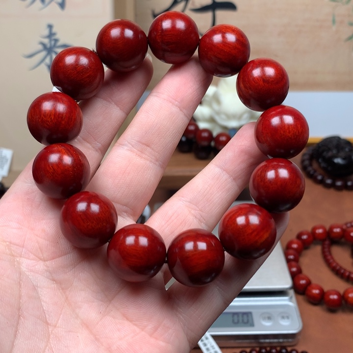 你****檀香紫檀（小叶紫檀）