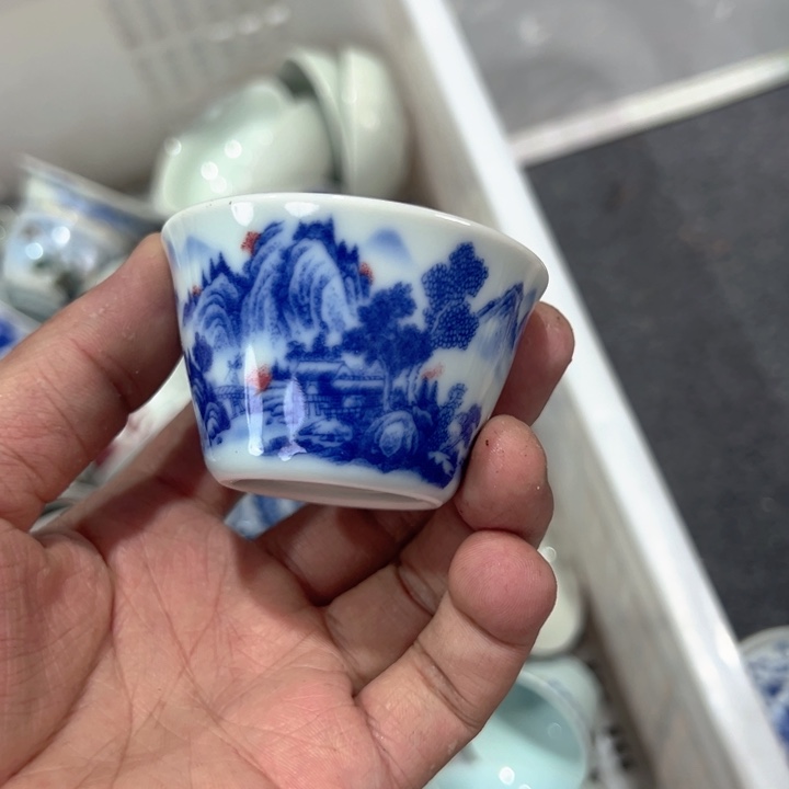 瓷片白青花富春山居图斗笠客杯