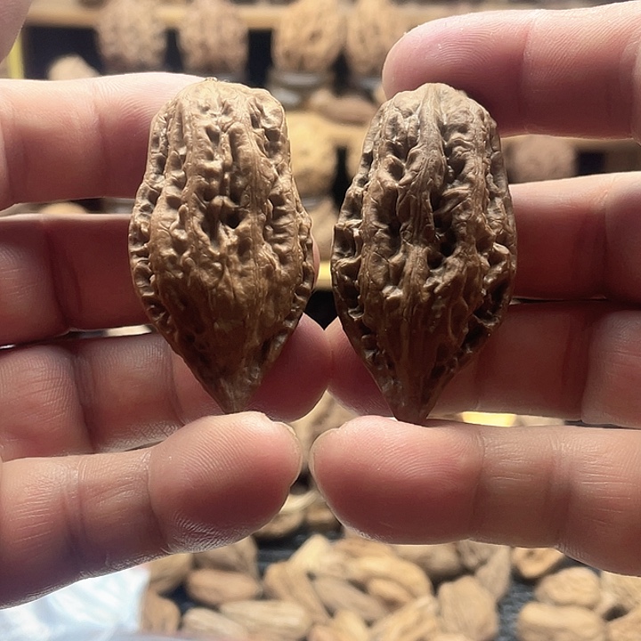 文玩核桃把件绣花鞋3