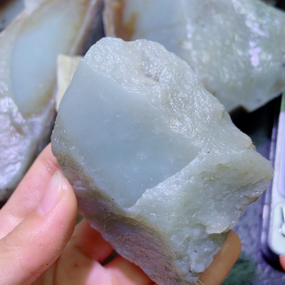 和田玉未镶嵌珠宝半成品