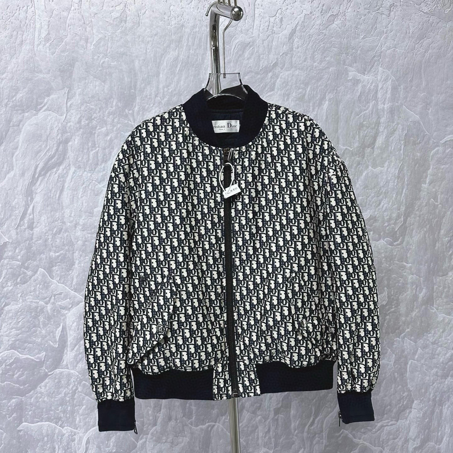 未使用 DIOR/迪奥 老花满印拉链外套 40码 A00039