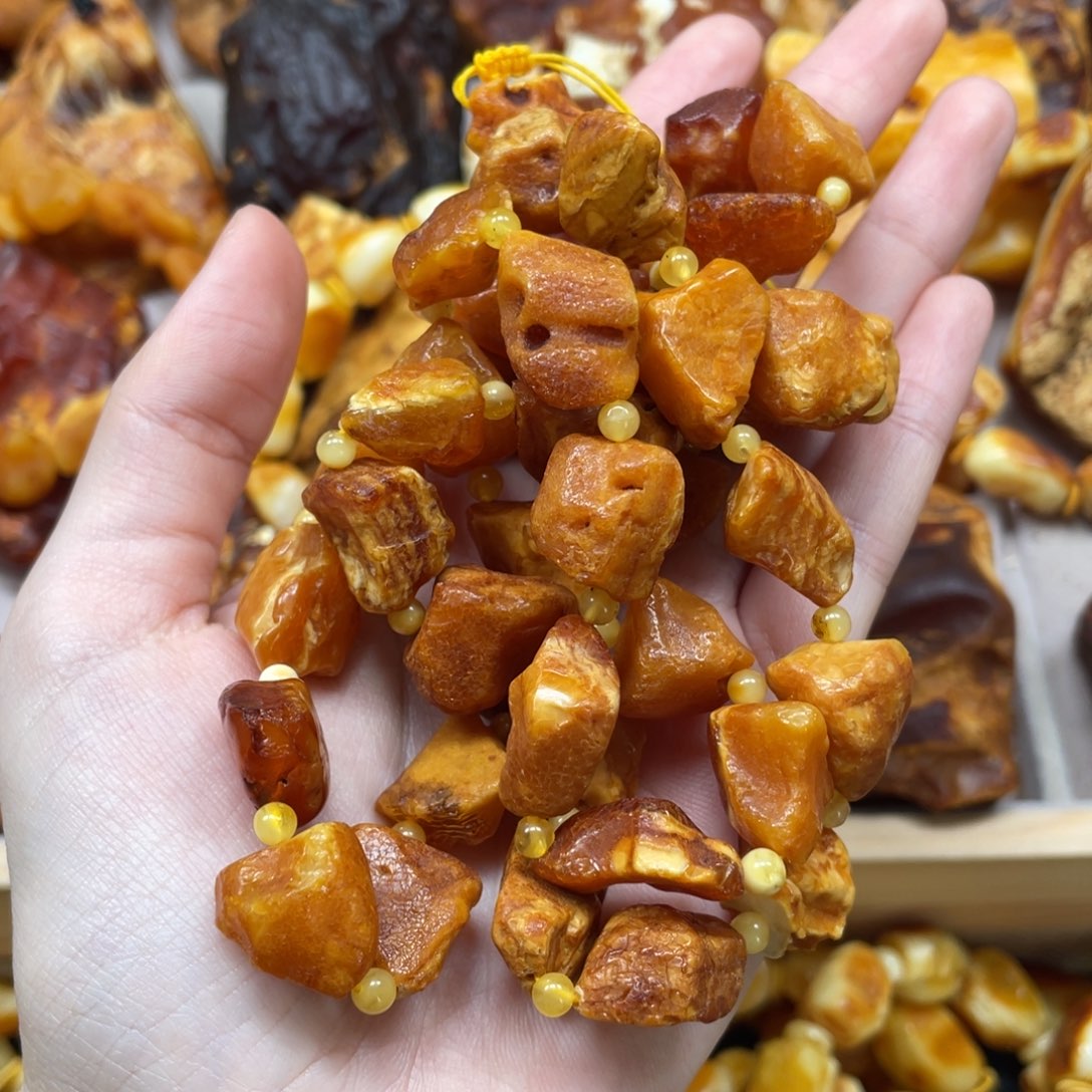 琥珀珠宝奇石未镶嵌