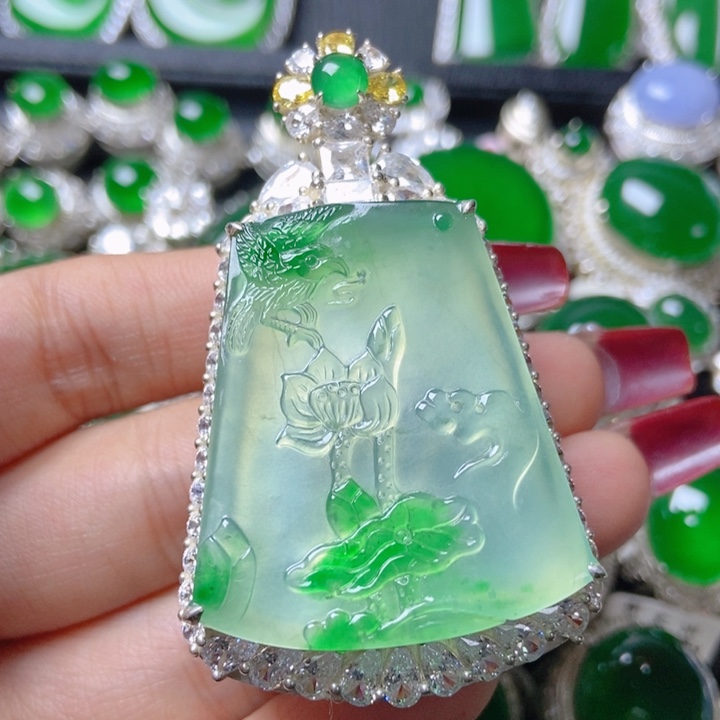 翡翠颈饰银S925镶嵌         