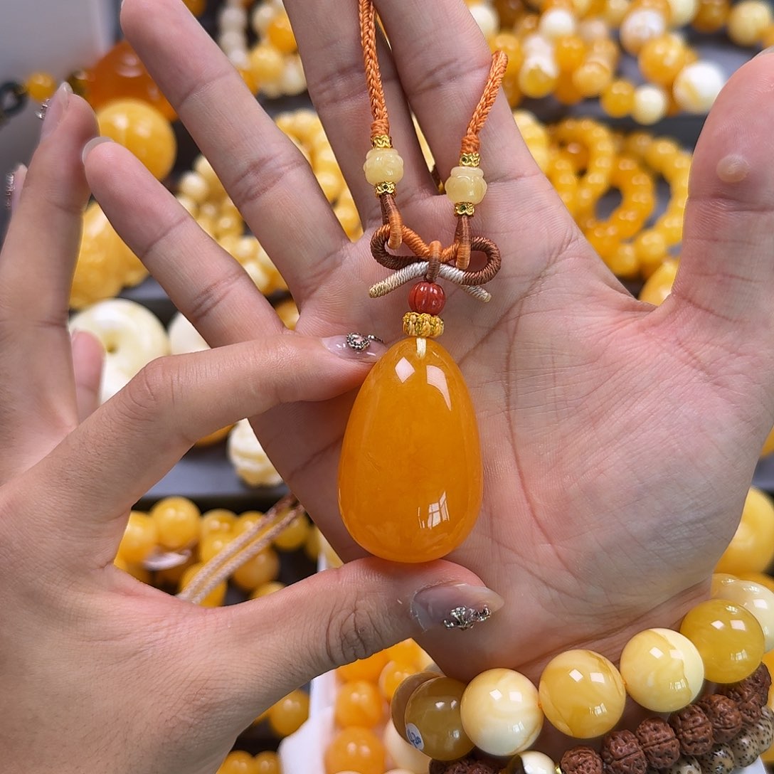 蜜蜡珠宝奇石未镶嵌水滴