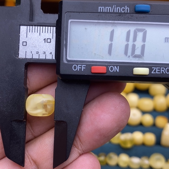 琥珀未镶嵌裸石28号11*8.3微瑕